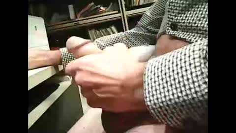 Snapshot of 01quebecboy69 chatting on November 25, 4:40 pm 01quebecboy69 online show from November 25, 4:40 pm