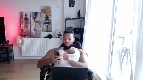 Kingsley online show from April 19, 6:10 pm