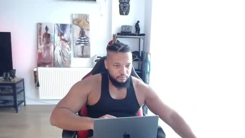 Snapshot of 0_kingsley chatting on July 3, 12:22 pm Kingsley online show from July 3, 12:22 pm