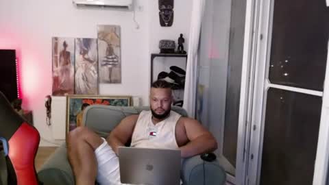 Snapshot of 0_kingsley chatting on July 14, 2:05 am Kingsley online show from July 14, 2:05 am