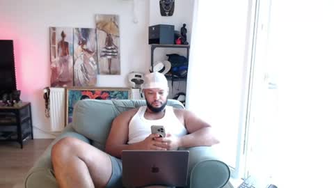 Snapshot of 0_kingsley chatting on July 14, 11:16 am Kingsley online show from July 14, 11:16 am