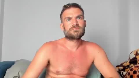 10in_deluxe online show from May 29, 5:33 pm