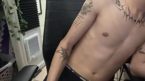 10incock18 online show from February 26, 11:37 pm