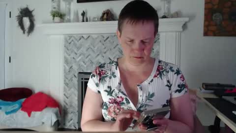 Aurora Willows online show from April 17, 1:41 am