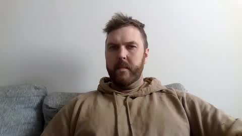 123holt123 online show from March 30, 8:10 pm