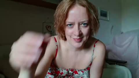12ennie online show from June 4, 7:47 am