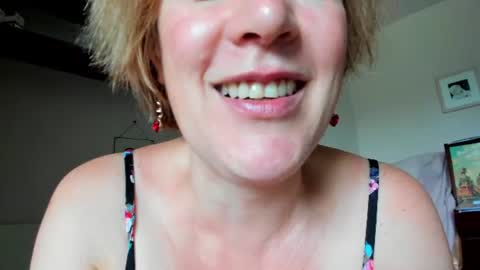 12ennie online show from June 29, 9:59 am
