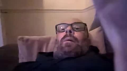 15chells online show from March 30, 1:50 am