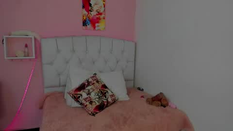 Snapshot of 18candy chatting on May 20, 2:23 pm 18candy online show from May 20, 2:23 pm