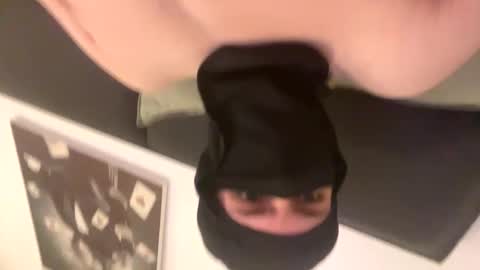 Snapshot of 18cm__dick chatting on June 4, 12:16 am Erwan online show from June 4, 12:16 am