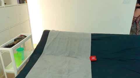 Tong  Ralph online show from March 4, 1:55 am