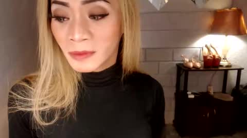 angel online show from April 3, 6:28 pm