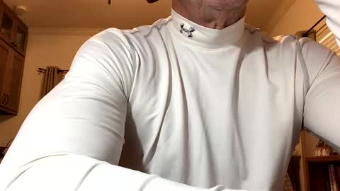 Snapshot of 1juicyass chatting on January 10, 7:43 pm 1juicyass online show from January 10, 7:43 pm
