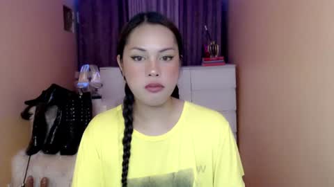 1miracle_tranny online show from June 17, 7:00 am