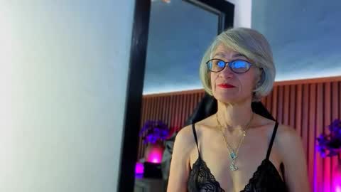 Miss Monserrate online show from March 30, 1:34 pm