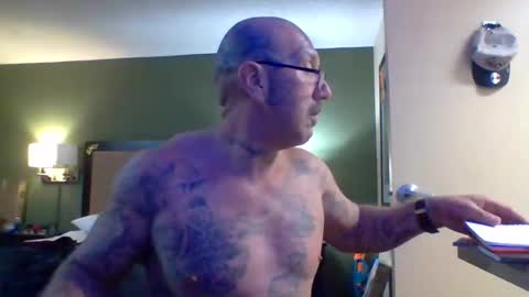 Snapshot of 1nastya8 chatting on February 11, 12:32 pm TheShyOne18 online show from February 11, 12:32 pm