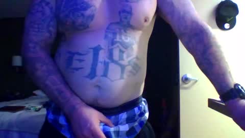 Snapshot of 1nastya8 chatting on February 12, 12:33 pm TheShyOne18 online show from February 12, 12:33 pm