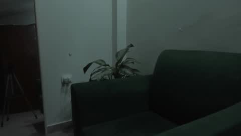 1Threestar online show from October 23, 11:20 am