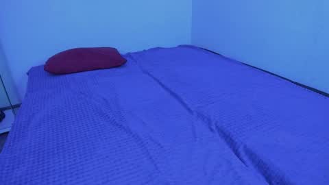 Milos online show from December 4, 12:25 pm