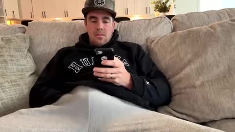 1werd online show from December 1, 5:13 pm