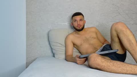 2alexoconor online show from February 24, 8:25 pm