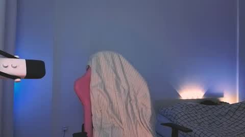 Snapshot of 2b_ chatting on January 9, 3:42 am Sasha weekend from 14 to 27 November online show from January 9, 3:42 am