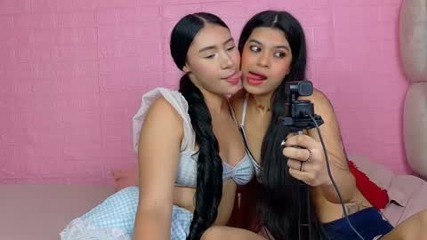 Snapshot of 2cgirls18 chatting on November 12, 5:13 pm Tip us ask our names online show from November 12, 5:13 pm