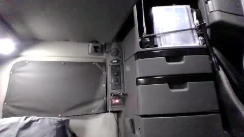 2chulo7 online show from April 9, 6:13 am