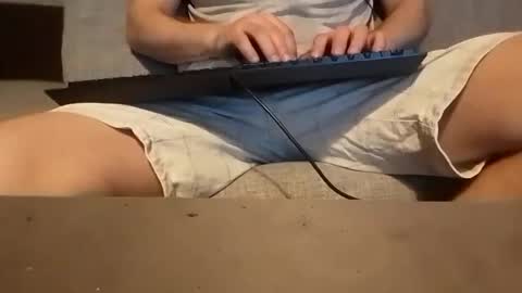 Snapshot of 34davito2023 chatting on February 16, 6:15 pm MisterME2025 online show from February 16, 6:15 pm