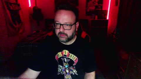 Snapshot of 3ndlessmike chatting on May 8, 10:31 am 3ndlessmike online show from May 8, 10:31 am