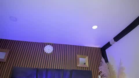 3X NAXAA online show from April 25, 2:36 pm