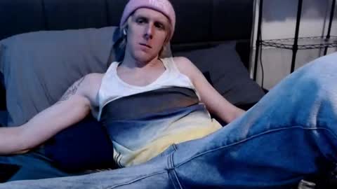 Snapshot of 420cumharder chatting on January 31, 6:35 am fun dude online show from January 31, 6:35 am