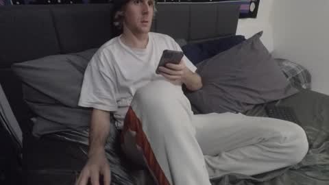 Snapshot of 420cumharder chatting on February 4, 5:21 am fun dude online show from February 4, 5:21 am