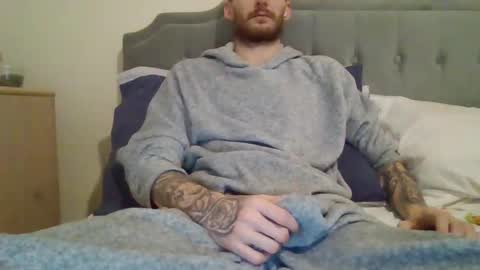 420feetloverr420 online show from February 8, 10:51 am