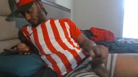 420fr3aks online show from April 28, 7:41 pm