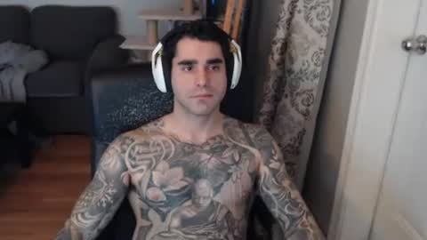 Snapshot of 420randomguy chatting on January 31, 10:08 pm Anomander Rake online show from January 31, 10:08 pm