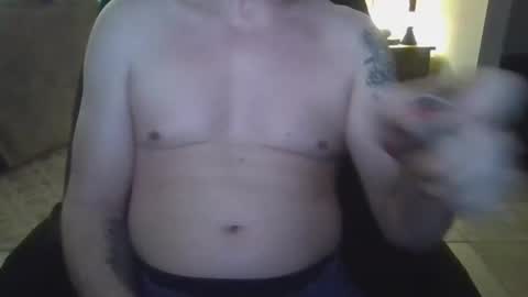 Snapshot of 42o_blah chatting on February 3, 3:04 am 42o_blah online show from February 3, 3:04 am