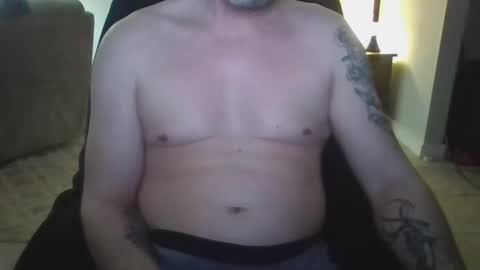 Snapshot of 42o_blah chatting on February 7, 11:41 pm 42o_blah online show from February 7, 11:41 pm