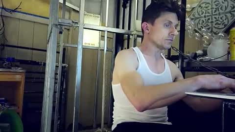 4u2keeplockedup online show from November 30, 3:21 am