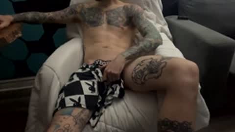 50shadesofJae online show from February 15, 8:46 am