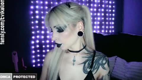 Eva online show from April 18, 1:31 am