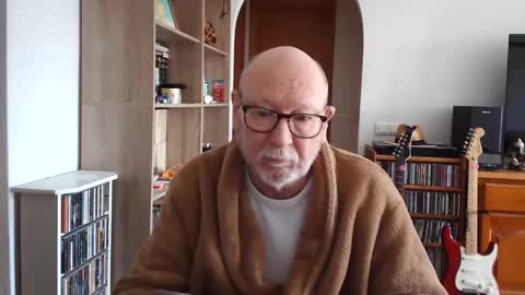  Papi  online show from February 25, 10:04 am