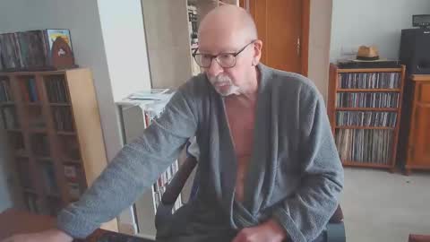  Papi  online show from November 5, 9:53 am