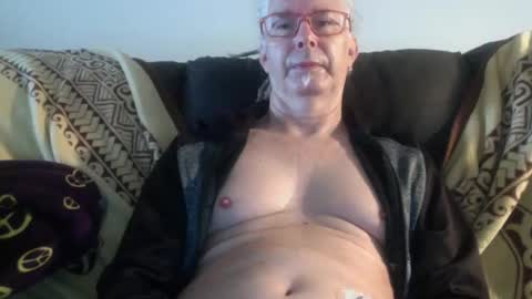 808dred online show from February 9, 9:30 pm