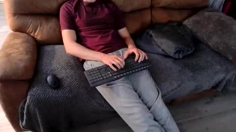 87johnny online show from March 24, 9:20 pm