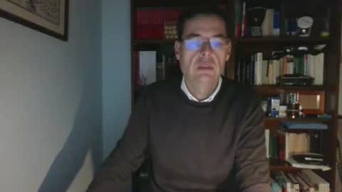 8age online show from December 17, 10:11 pm