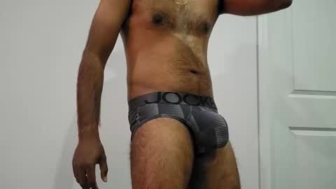 Snapshot of 8inch_desi chatting on June 8, 12:58 am 8inch_desi online show from June 8, 12:58 am