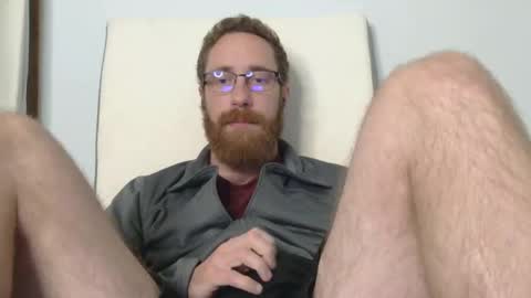 Snapshot of 8inchesandsomeholes chatting on May 5, 9:45 pm 8InchesAndSomeHoles online show from May 5, 9:45 pm