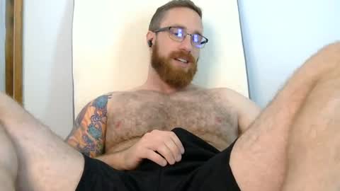 8InchesAndSomeHoles online show from July 10, 6:21 pm