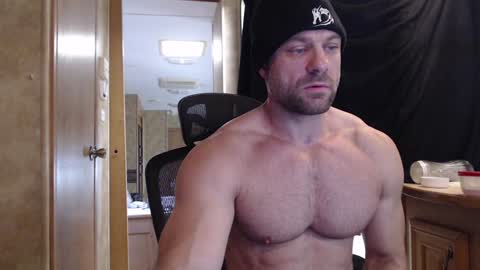 Snapshot of 9fat_inches chatting on December 20, 6:13 pm 9 fat inches online show from December 20, 6:13 pm